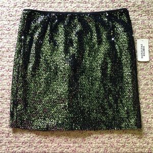 Forever 21 sequins mini skirt NWT